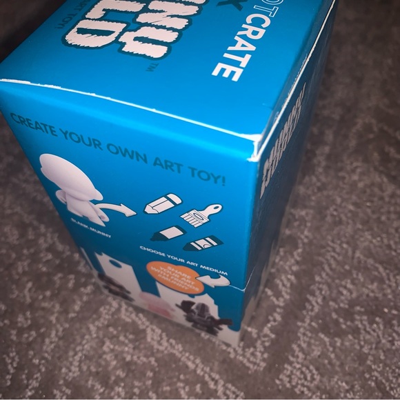 New Loot Crate Exclusive Munny World Blank Create Your Own Mini Figurine - Picture 3 of 5